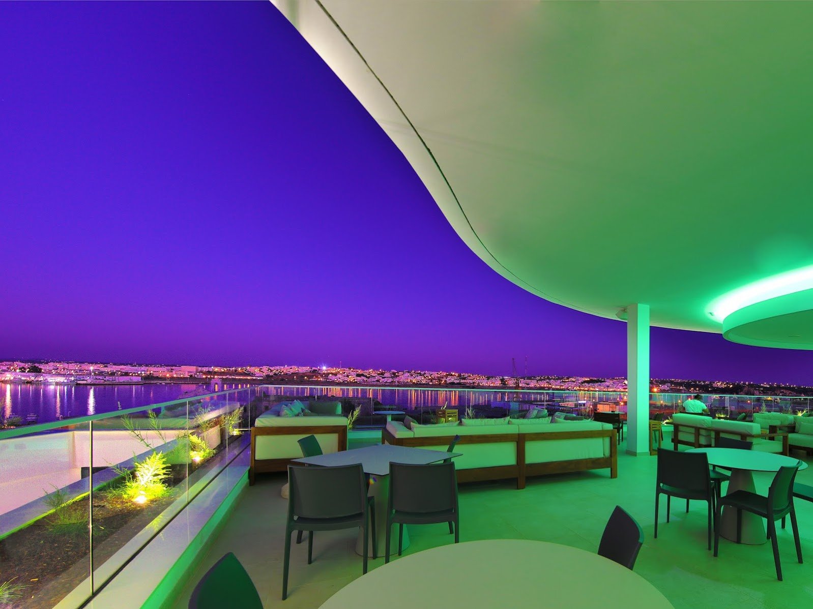 Rooftop com Vista Panorâmica Jupiter Marina Hotel Couples & SPA