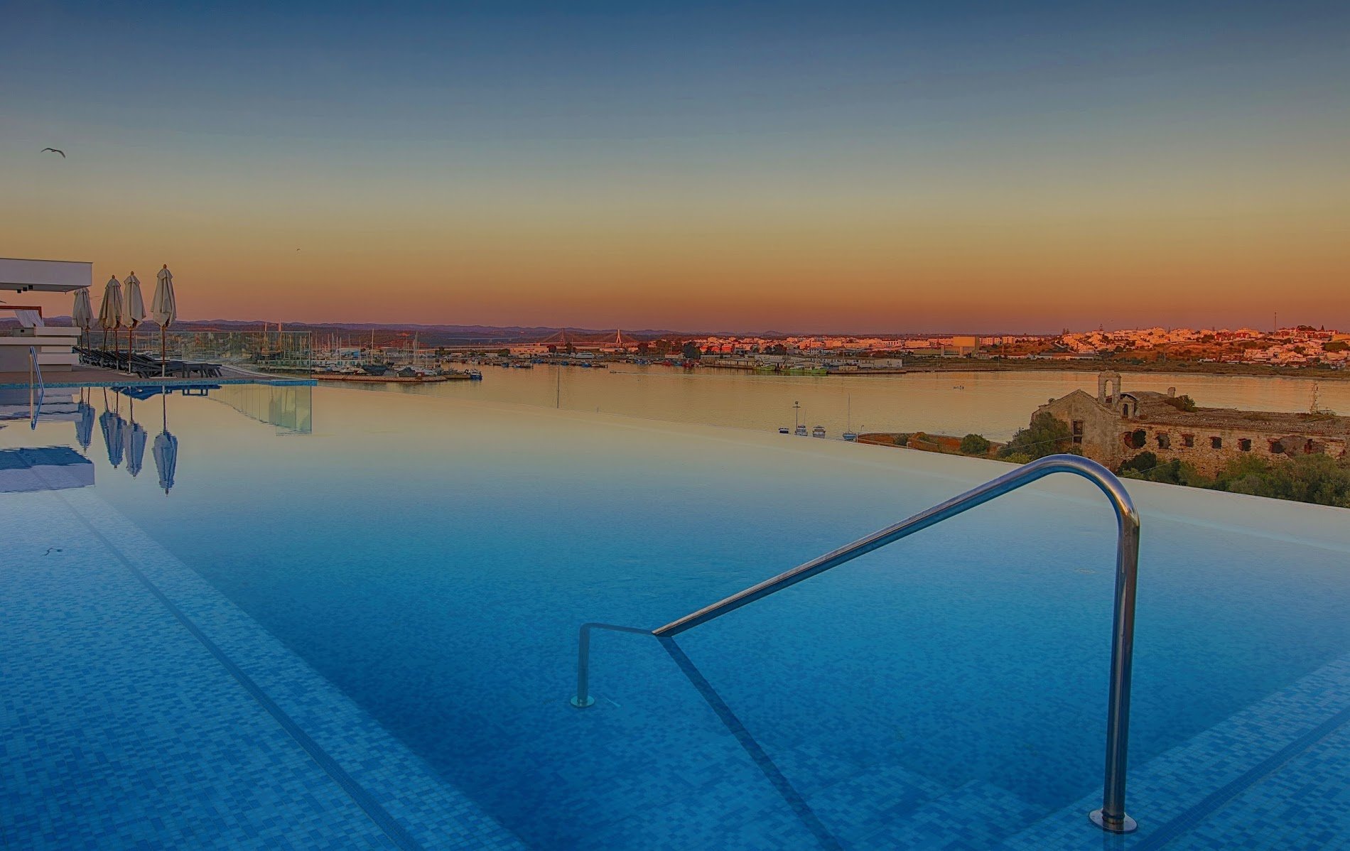 Rooftop Bar Jupiter Marina Hotel Couples & SPA Hotel in Portimão